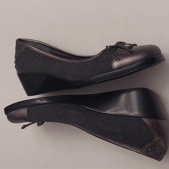 AEROSOLES Temahawk Slip On Gray Wedge Shoe - Picture 13 of 14